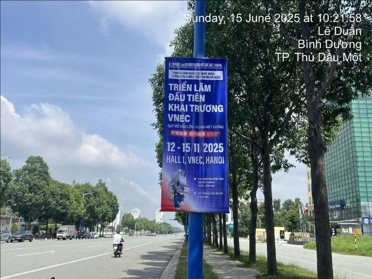 华机蓝在越南刷屏!2025越南国际机床展百个道旗广告全面上线!-华机展