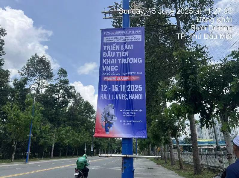 华机蓝在越南刷屏!2025越南国际机床展百个道旗广告全面上线!-华机展